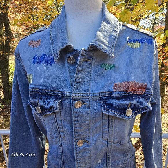 Embellish Soft Stretchy Colorful Blue Distressed Stud Denim Jean Jacket Wmns L - Picture 2 of 11